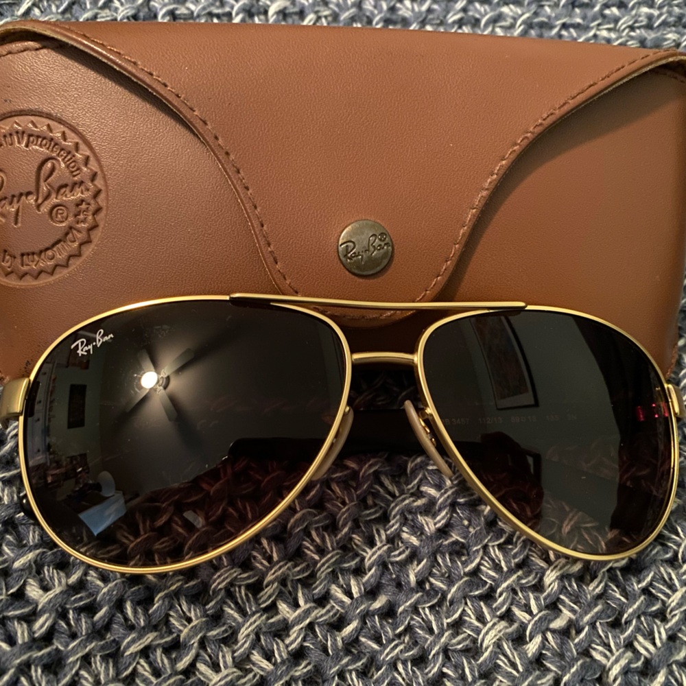 Ray-Ban Gold Aviator Sunglasses